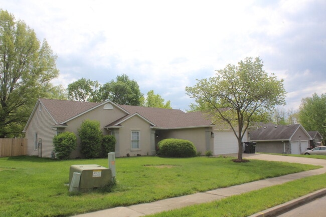 3700 Falmouth Dr in Columbia, MO - Building Photo - Building Photo