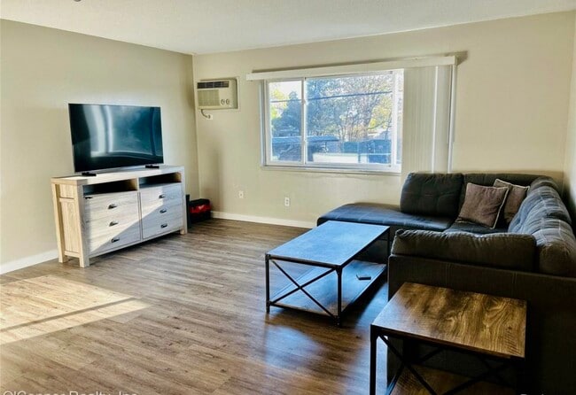 property at 1637 S Riverside Ave