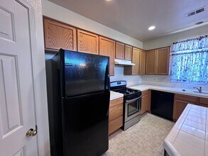 10427 Chadwell Dr in Reno, NV - Building Photo - Building Photo