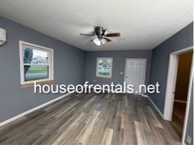 1500 N 13th St in Herrin, IL - Building Photo - Building Photo