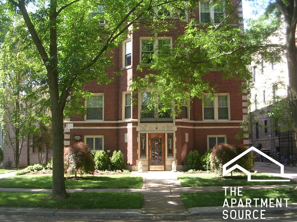 912 Crain St, Unit #B in Evanston, IL - Building Photo