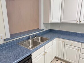 8737 Courage Ct in Raleigh, NC - Building Photo - Building Photo