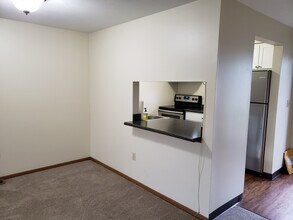 37 4th Ave in Oswego, NY - Building Photo - Building Photo