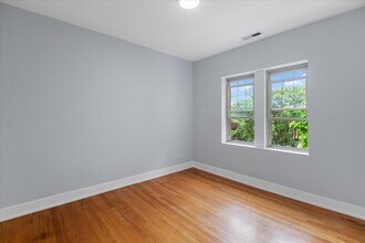 4043 N Spaulding Ave in Chicago, IL - Building Photo - Building Photo
