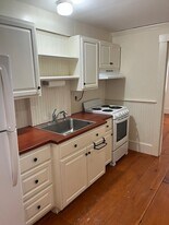 122 Nashua Rd, Unit 1 in Billerica, MA - Building Photo