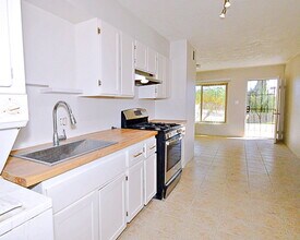 43145 Kenya Dr in Indio, CA - Building Photo - Building Photo