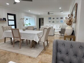 1960 NE 30th St in Lighthouse Point, FL - Building Photo - Building Photo