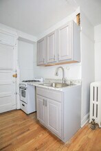 652 W Oakdale Ave, Unit 3N in Chicago, IL - Building Photo - Building Photo