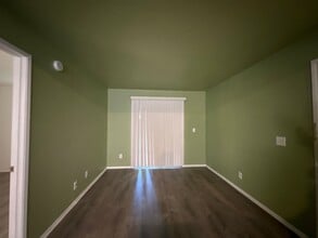 10233 De Soto Ave in Los Angeles, CA - Building Photo - Building Photo