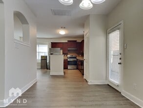 3734 Ashford Villa Ln in Houston, TX - Building Photo - Building Photo