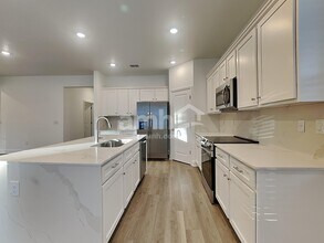 6670 Atlantic Bch Ave in Wesley Chapel, FL - Building Photo - Building Photo