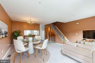 4820 Snowflower Blvd in Oxon Hill, MD - Building Photo - Building Photo