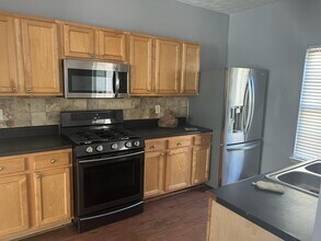 631 Kenridge Way in Suwanee, GA - Building Photo - Building Photo