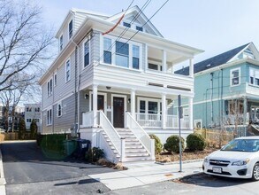39 Standish St in Cambridge, MA - Building Photo - Building Photo