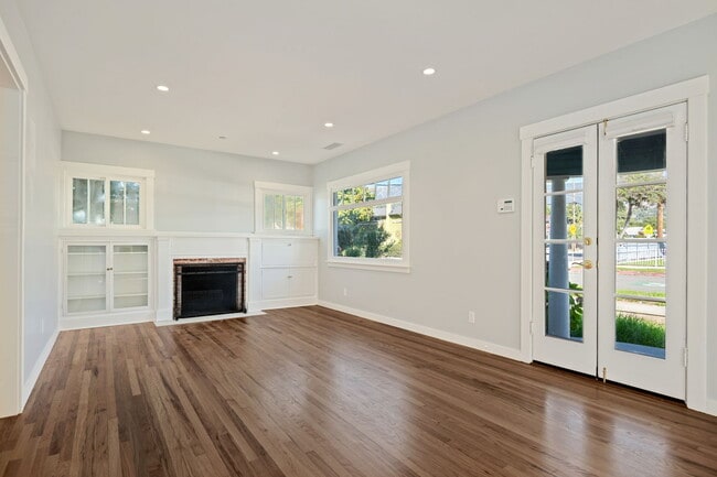 135 N Alisos St in Santa Barbara, CA - Building Photo - Building Photo