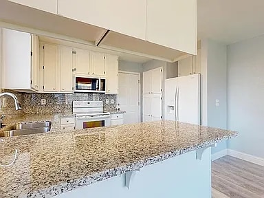 15732 Warfield Rd in Lathrop, CA - Foto de edificio - Building Photo