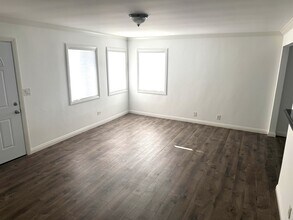 404 Illinois St, Unit 404 in El Segundo, CA - Foto de edificio - Building Photo