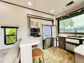 10725 S Ocean Dr in Jensen Beach, FL - Building Photo - Building Photo