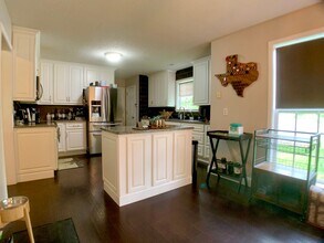4069 Challis Dr in Clarksville, TN - Building Photo - Building Photo