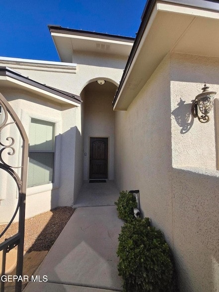6617 Cabana Del Sol Dr in El Paso, TX - Building Photo - Building Photo
