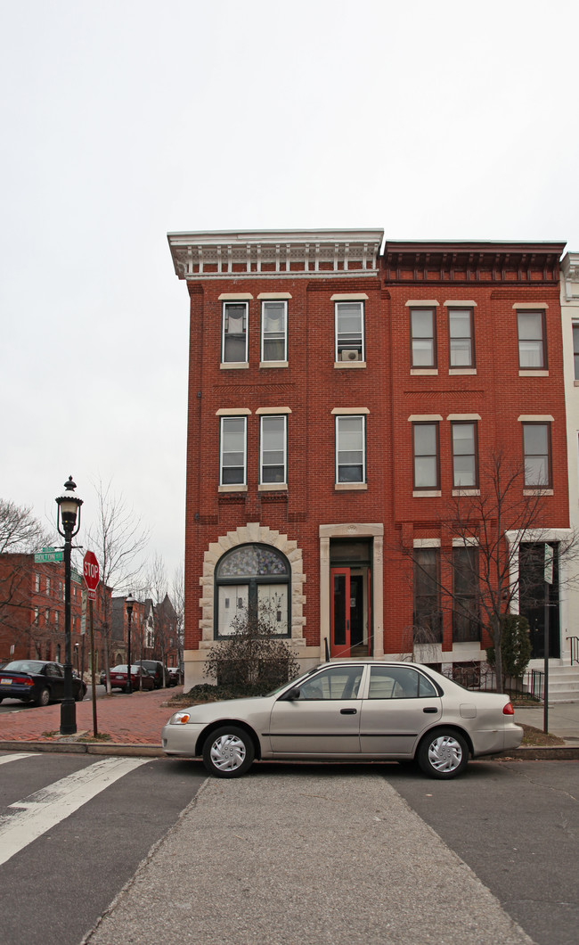 1735 Bolton St in Baltimore, MD - Foto de edificio - Building Photo