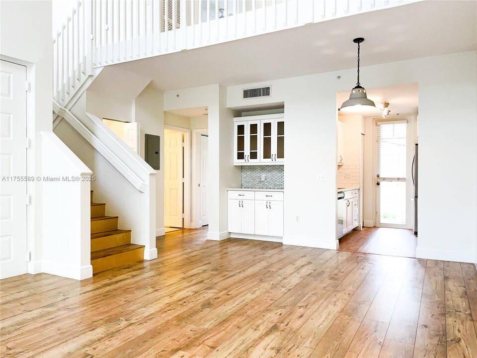 1116 University Blvd in Jupiter, FL - Building Photo