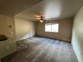 1185 W University Ave in Flagstaff, AZ - Building Photo
