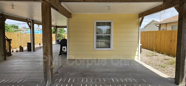 1210 Jonnell St in Corpus Christi, TX - Building Photo - Building Photo