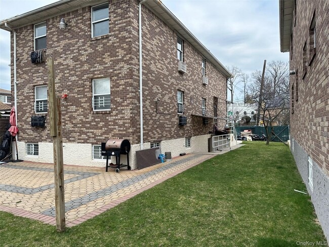 83-14 Homelawn St in Queens, NY - Building Photo - Building Photo