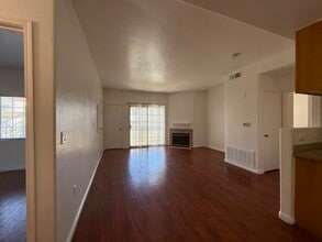 3318 N Decatur Blvd, Unit 1139 in Las Vegas, NV - Building Photo - Building Photo