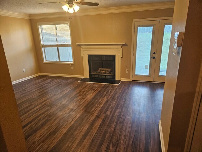 3835 Conley Downs Dr in Decatur, GA - Building Photo - Building Photo