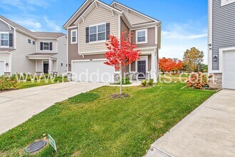 5218 Triple Crown Wy in Indianapolis, IN - Building Photo - Building Photo