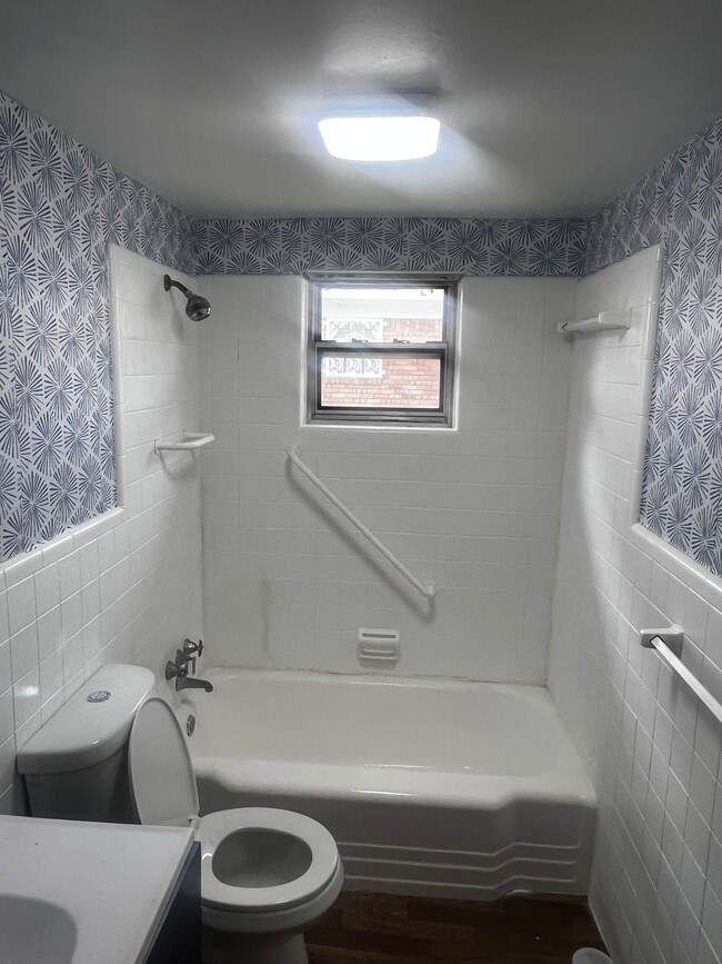 1425 Silver Dr in Mobile, AL - Building Photo - Building Photo