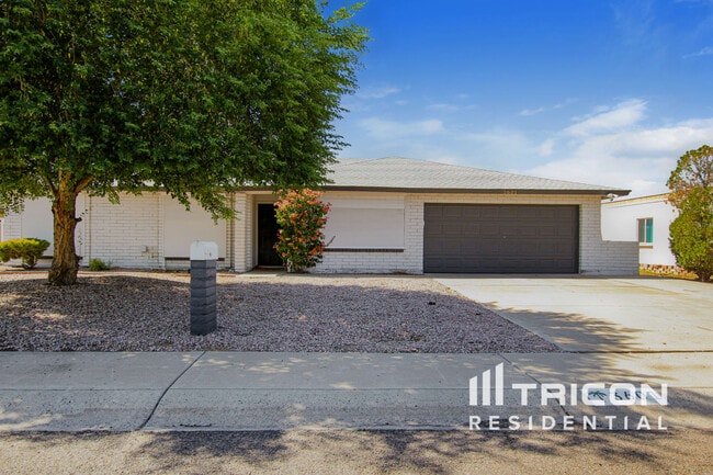 property at 3601 W Danbury Dr