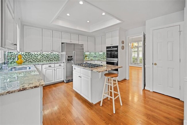 11 Paces Pl NW in Atlanta, GA - Building Photo - Building Photo