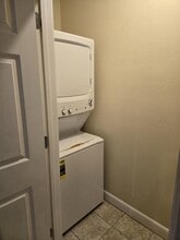 204 S Caddo St in Cleburne, TX - Building Photo - Building Photo