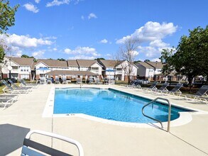 Beacon Ridge Apartments in Enterprise, AL - Foto de edificio - Building Photo