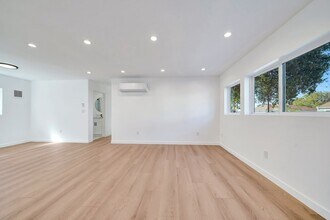 8322 Wyngate St in Los Angeles, CA - Building Photo - Building Photo