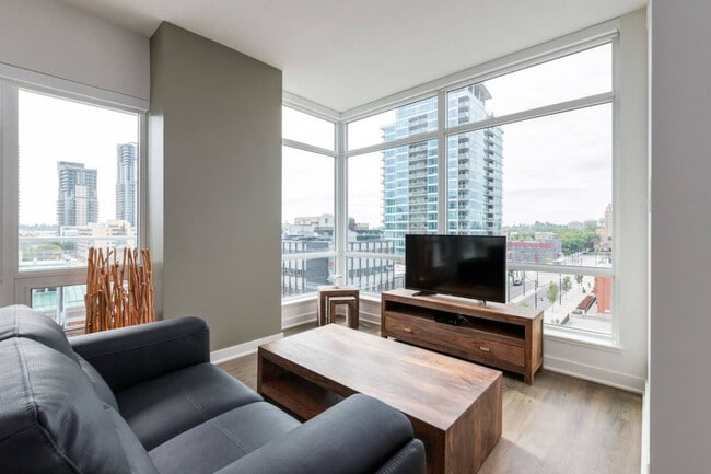 202-214 14 Ave SW