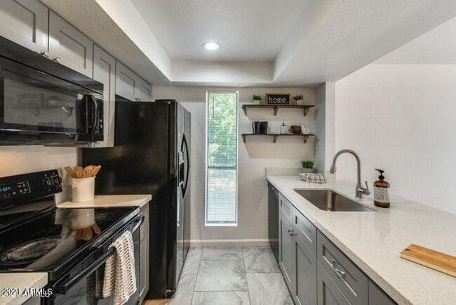 property at 3119 W Cochise Dr