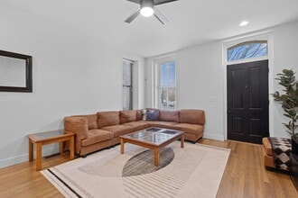 1702 S Tucker Blvd, Unit A in St. Louis, MO - Foto de edificio - Building Photo