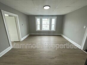 541 Pine St in Manchester, NH - Building Photo - Building Photo