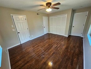 9811 95th St N in Seminole, FL - Building Photo - Building Photo