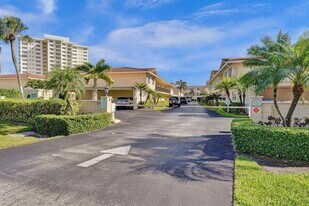 5450 N Ocean Blvd in Lauderdale-by-the-Sea, FL - Building Photo