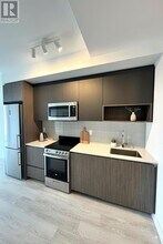 801 The Queensway in Toronto, ON - Building Photo - Building Photo