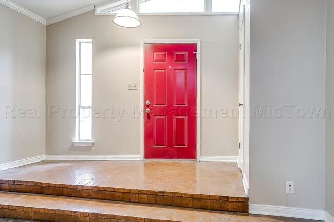 property at 13305 Southview Ln