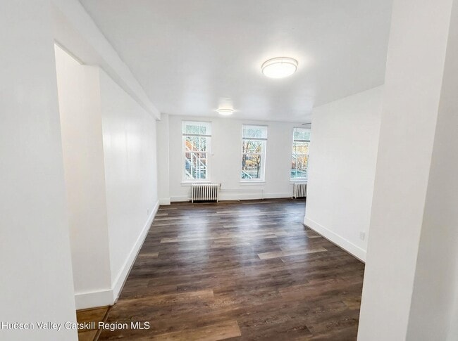 720 Warren St in Hudson, NY - Building Photo - Building Photo