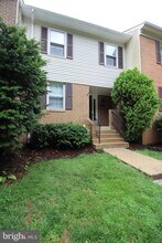 5902 Langton Dr in Alexandria, VA - Building Photo - Building Photo