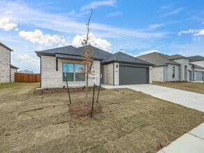 428 Blackwater Trl in Waxahachie, TX - Building Photo - Building Photo