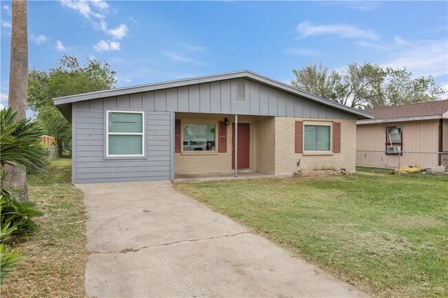 915 W Smith St in Edinburg, TX - Building Photo - Building Photo